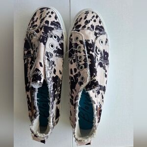 ⭐️Blowfish Malibu play Milk Choc Chip Sneakers Size 8.5